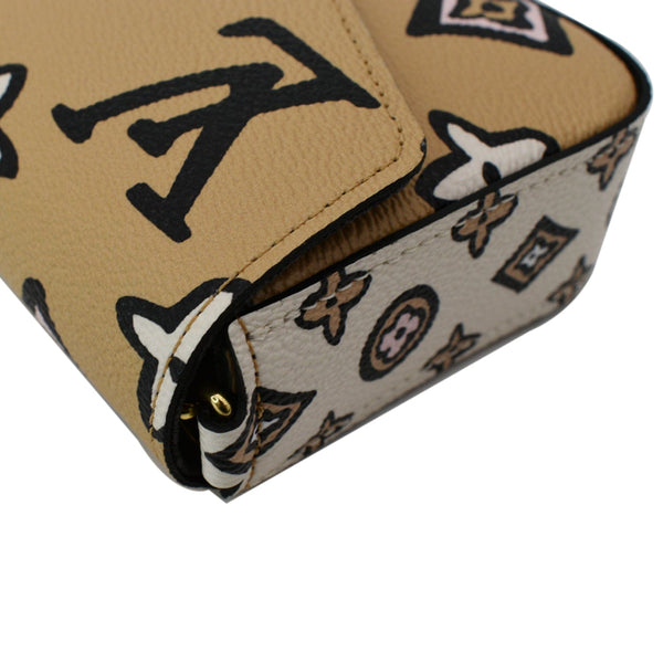 LOUIS VUITTON Felicie Strap & Go Pochette Monogram Canvas Crossbody Bag Arizona Beige