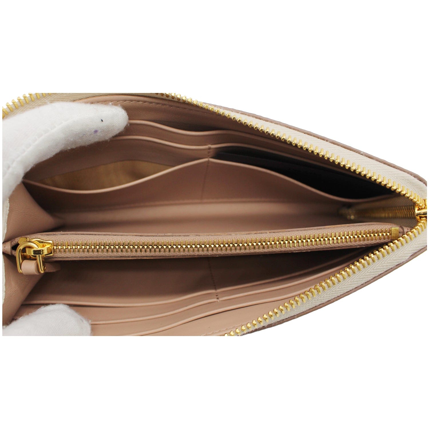 Quince Women's Italian Saffiano Leather Wallet Crossbody