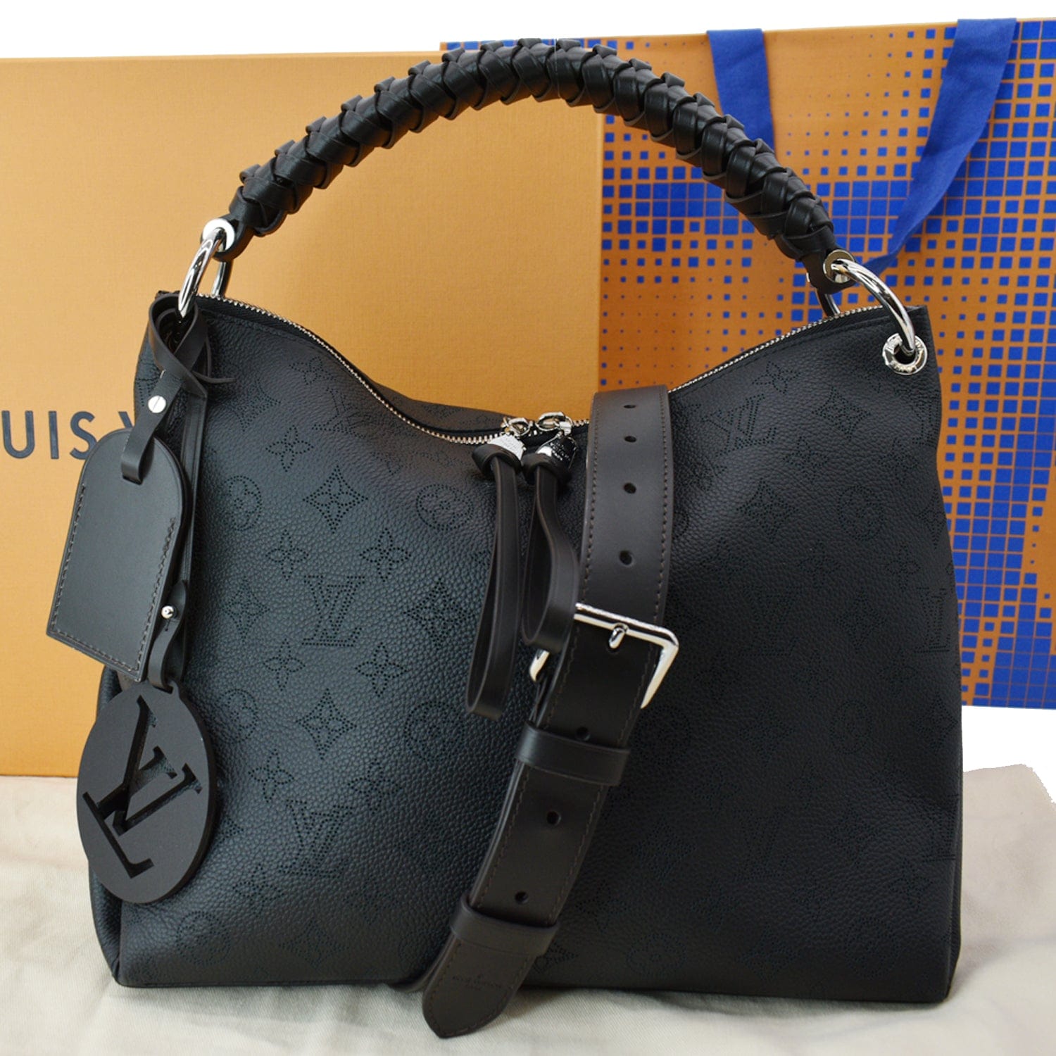 Louis Vuitton Monogram Mahina Beaubourg Hobo MM - Black Hobos, Handbags -  LOU437138