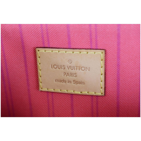 LOUIS VUITTON Calvi Damier Azur Shoulder Bag White