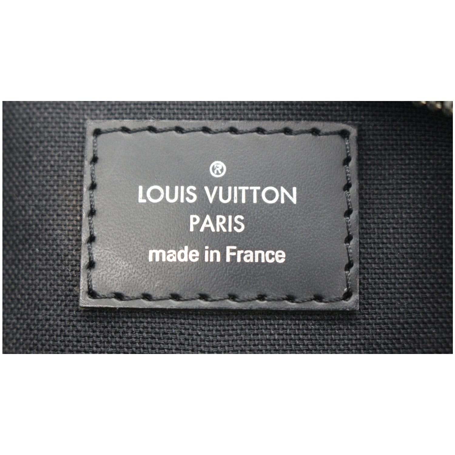 Louis Vuitton Damier Graphite Thomas Crossbody Bag s214lv75 at 1stDibs