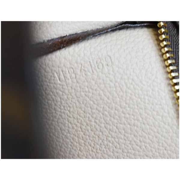 Louis Vutton Toiletry 19 Monogram Canvas Cosmetics Pouch