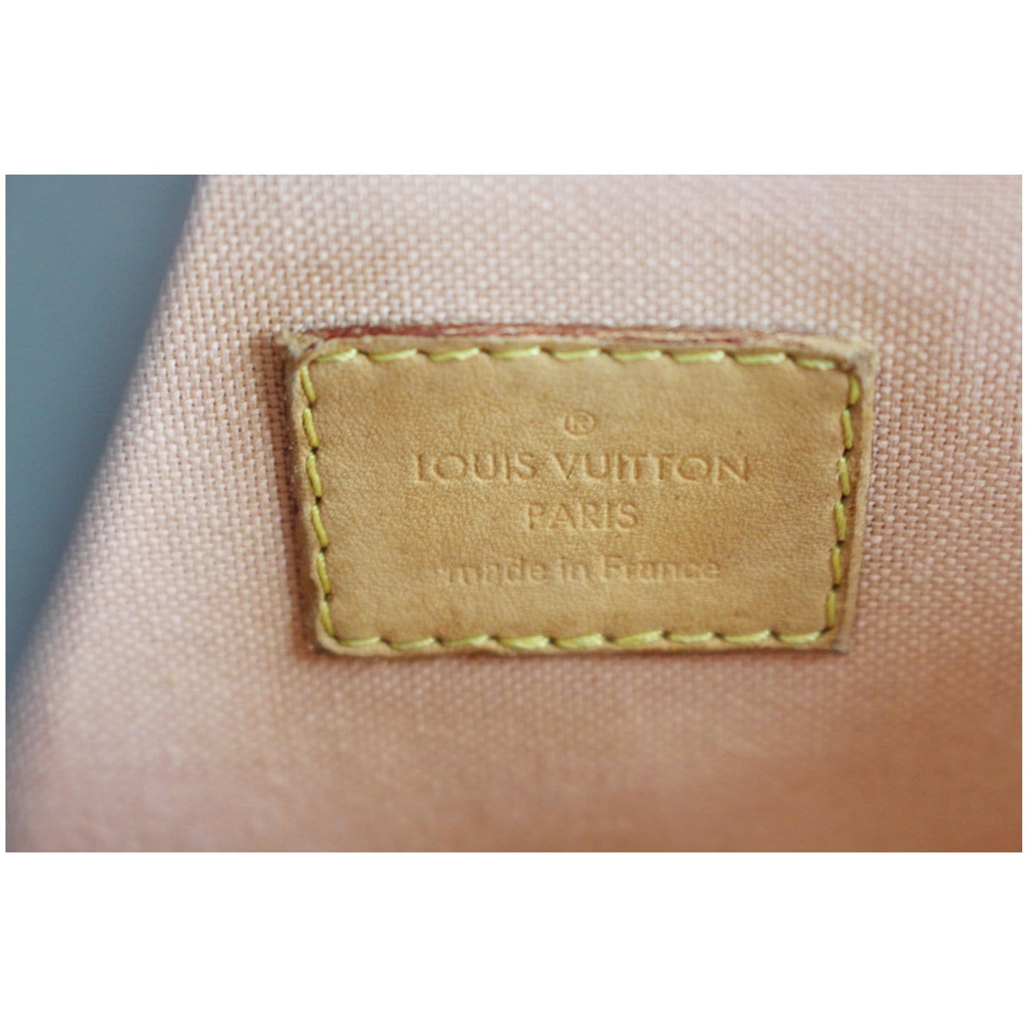 louisvuitton #luxury #designer #lv #eastersunday LOUIS VUITTON CROISETTE  #damierazur#bagoftheday 