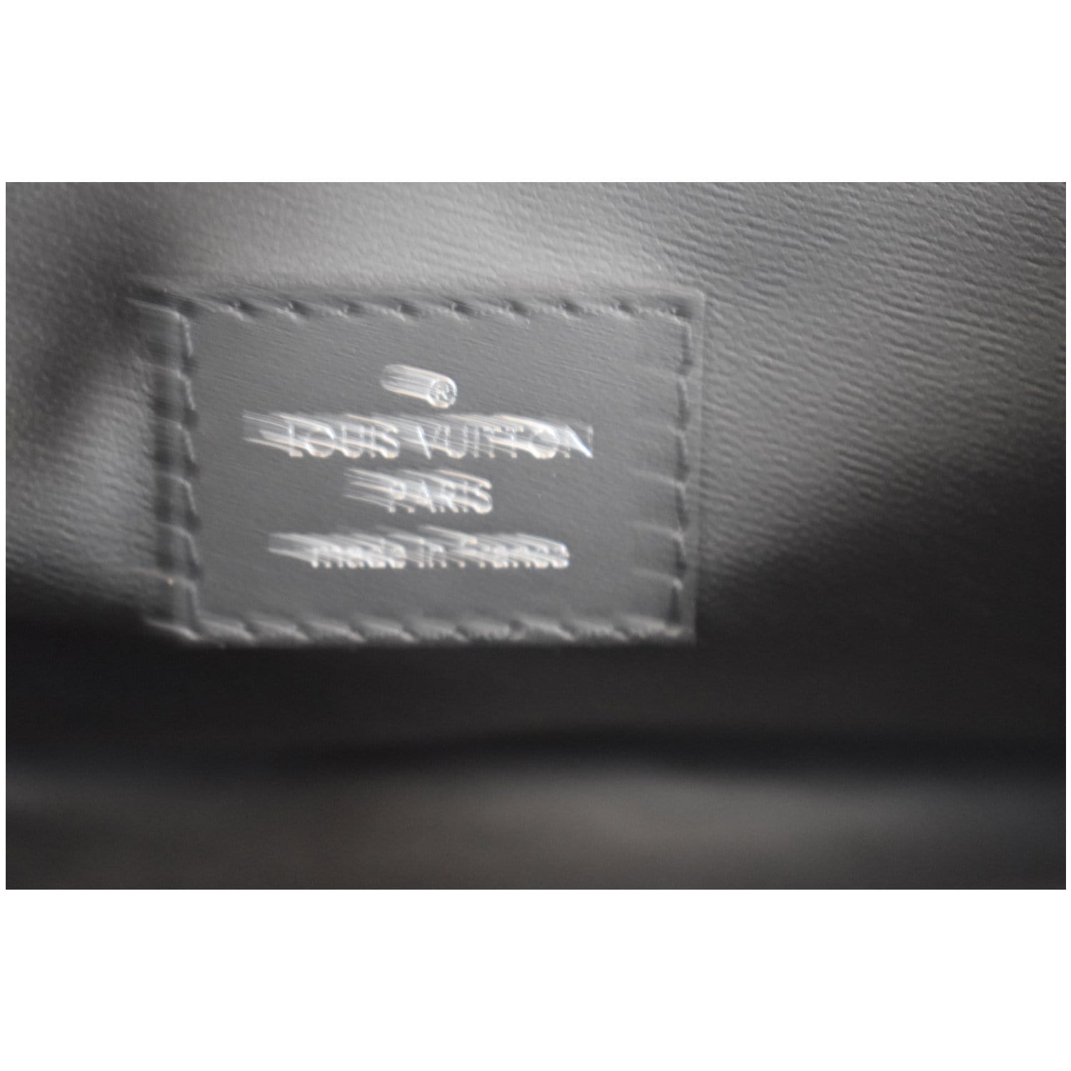 Shop Louis Vuitton DAMIER GRAPHITE Dopp kit toilet pouch (N40127, M44494)  by puddingxxx