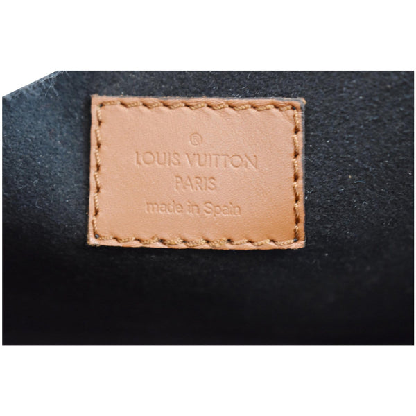 LOUIS VUITTON Dauphine MM Monogram Reverse Canvas Shoulder Bag Brown