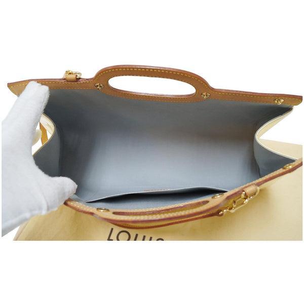 Louis Vuitton Shoulder Bag Roxbury Drive Vernis Leather - inside look