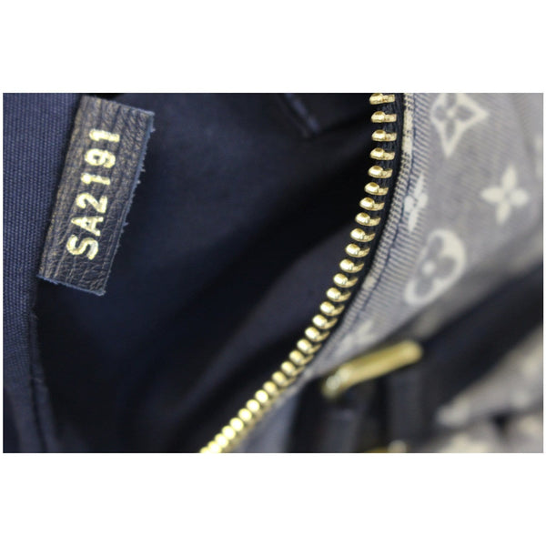 Louis Vuitton Ballade Mm Shoulder Bag | internal  view