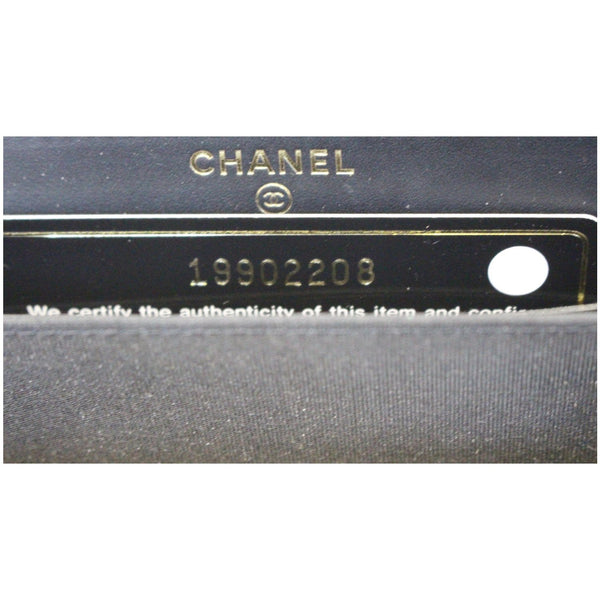 Chanel Boy Caviar leather wallet | Chanel Logo