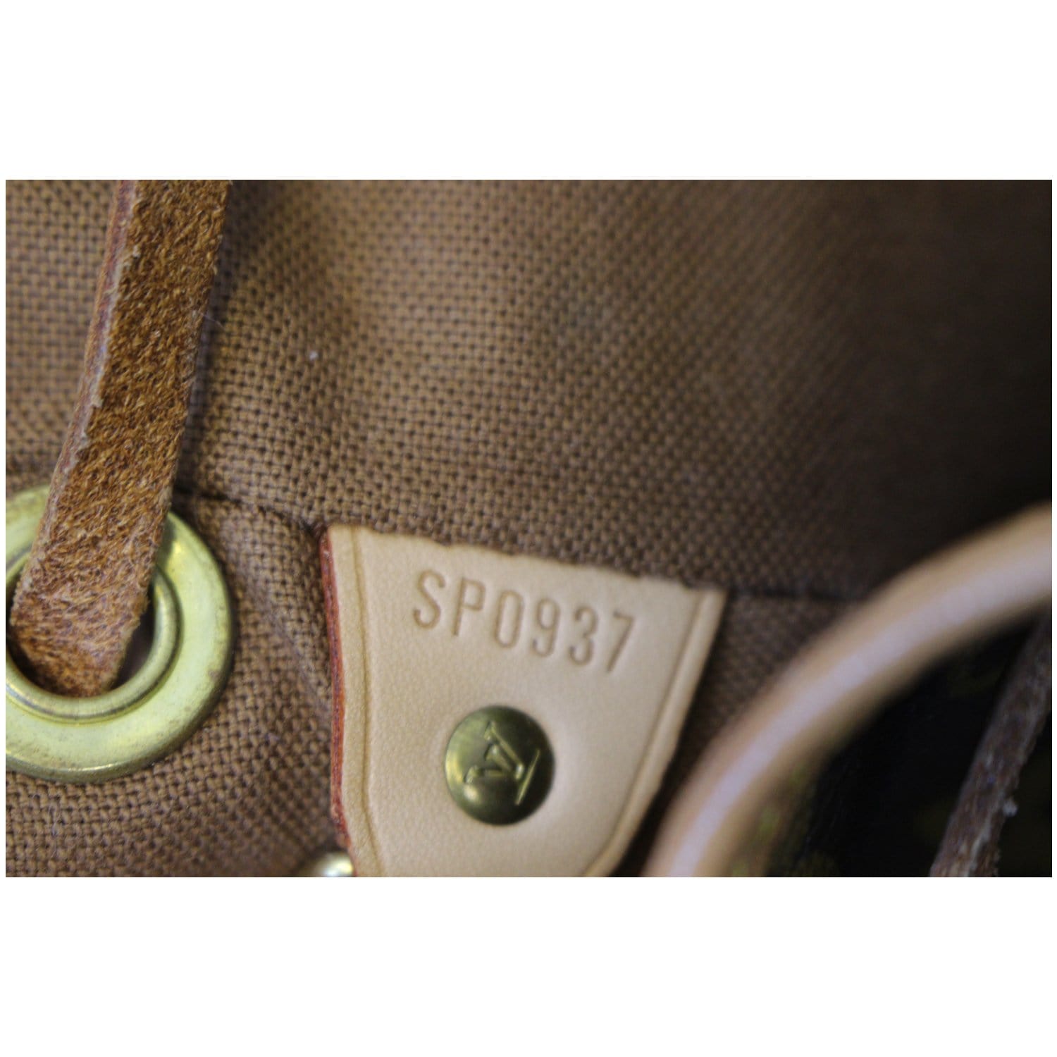 ❤ Authentic LV Backpack Montsouris Mini Monogram