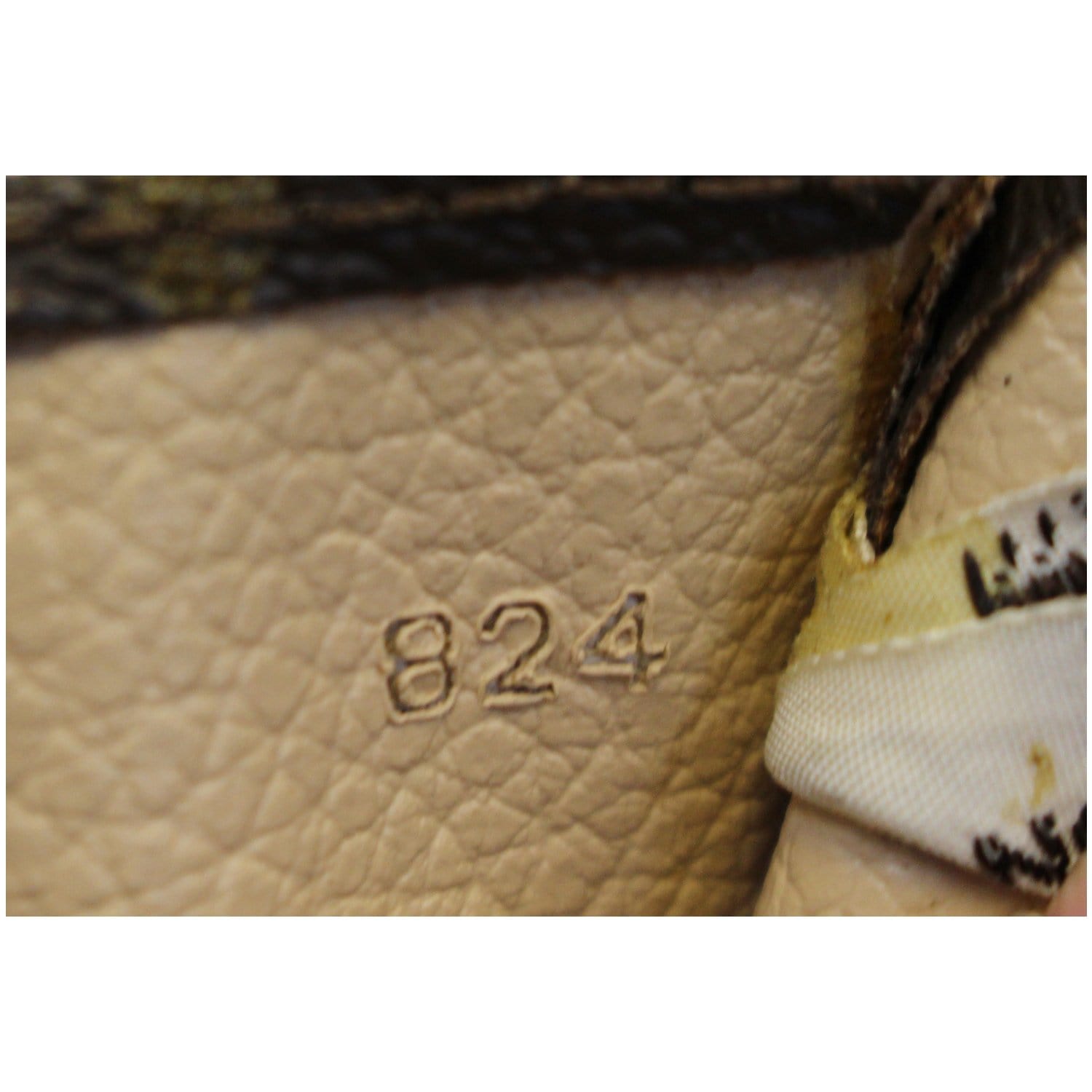 Louis Vuitton Shoe Care Kit - Brown Toiletry Bags, Bags - LOU239745