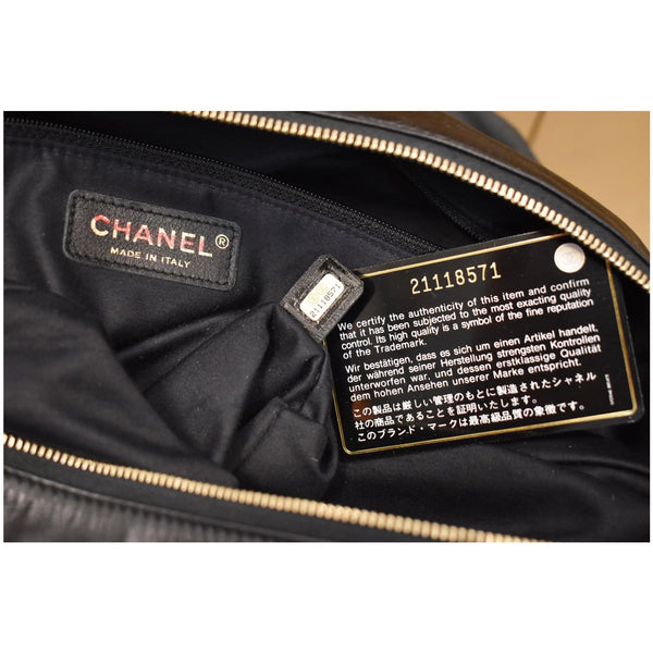 CHANEL Girl Large Lambskin Shoulder Bag Beige/Black