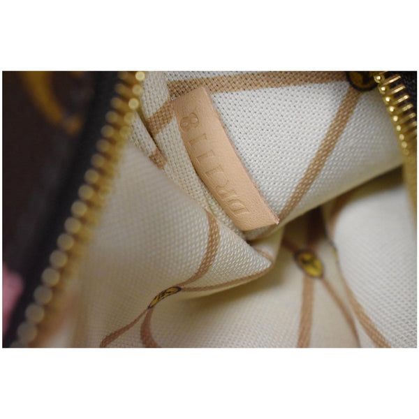 Louis Vuitton Summer Trunks Pochette Metis Monogram Bag ID code