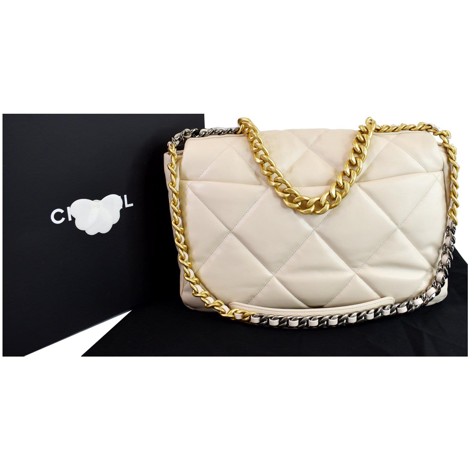 CHANEL, BEIGE LEATHER AND GOLD-TONE METAL CLASSIC SHOULDER BAG, Chanel:  Handbags and Accessories, 2020