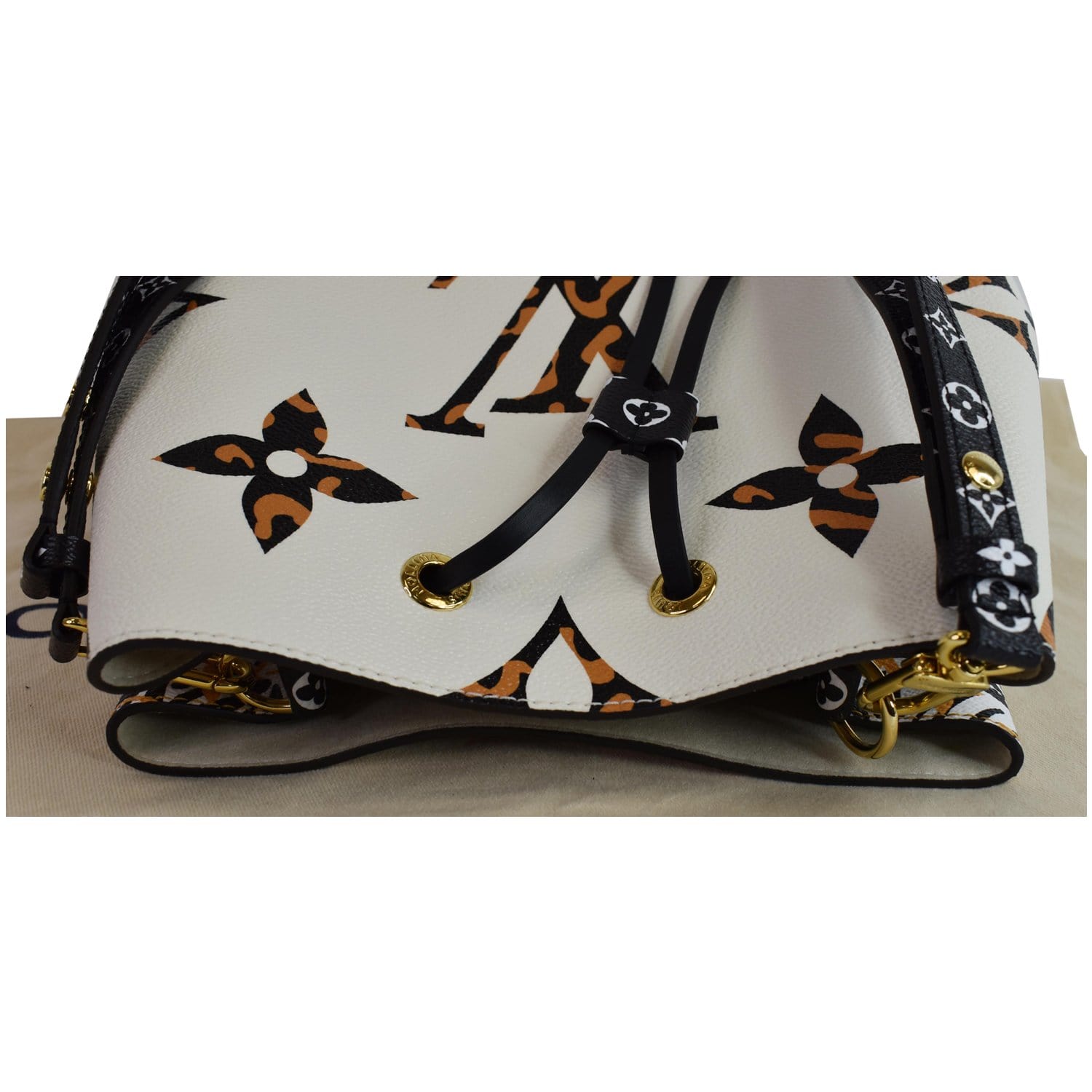 Louis Vuitton Limited Edition Ivorie Monogram Jungle Neverfull MM