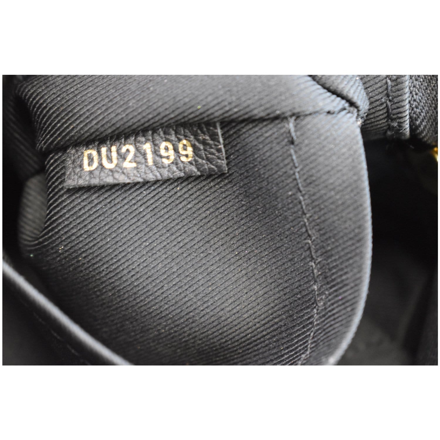LOUIS VUITTON Ponthieu MM Monogram Empreinte Leather Shoulder Bag Blac