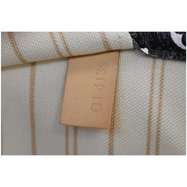 Louis Vuitton Neverfull MM Shoulder Tote Handbag code GI4139