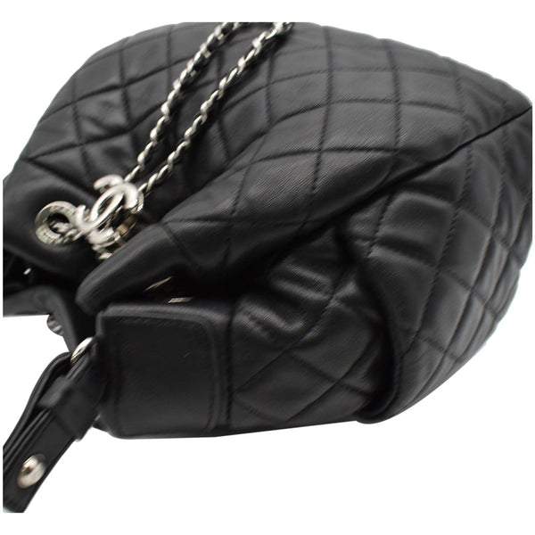preloved Chanel Drawstring Bucket Leather Bag