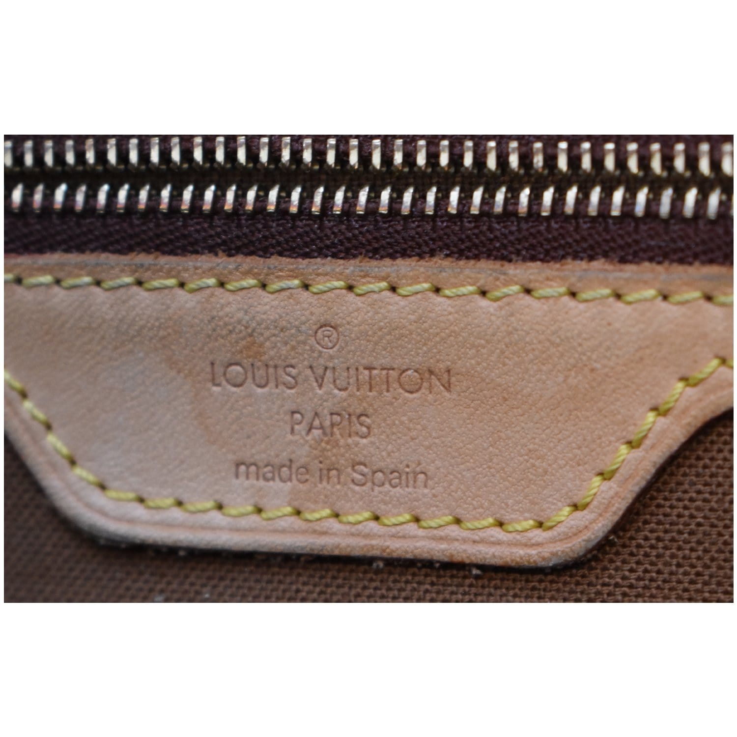 Abbesses messenger cloth bag Louis Vuitton Brown in Cloth - 15703465