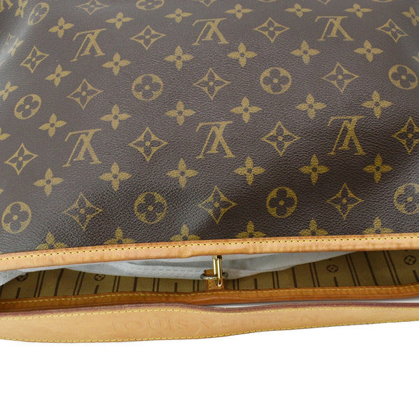 Louis Vuitton Delightful MM Monogram Canvas Shoulder Bag