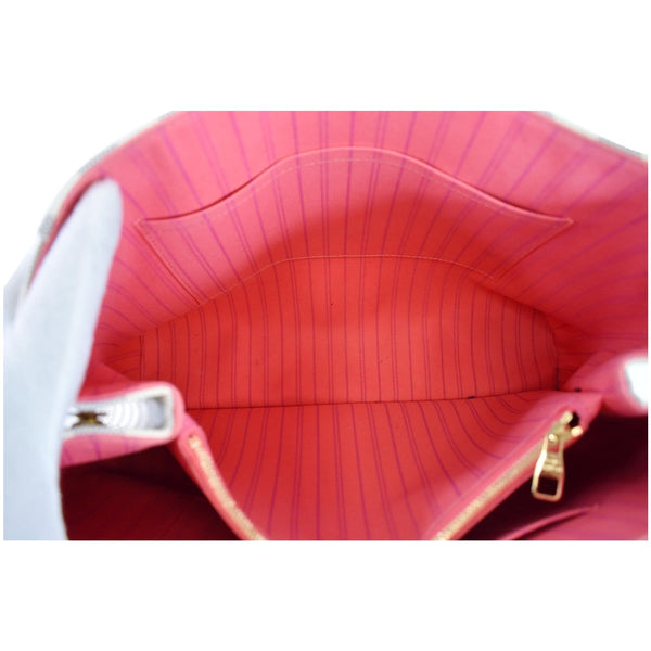 LOUIS VUITTON Calvi Damier Azur Shoulder Bag White