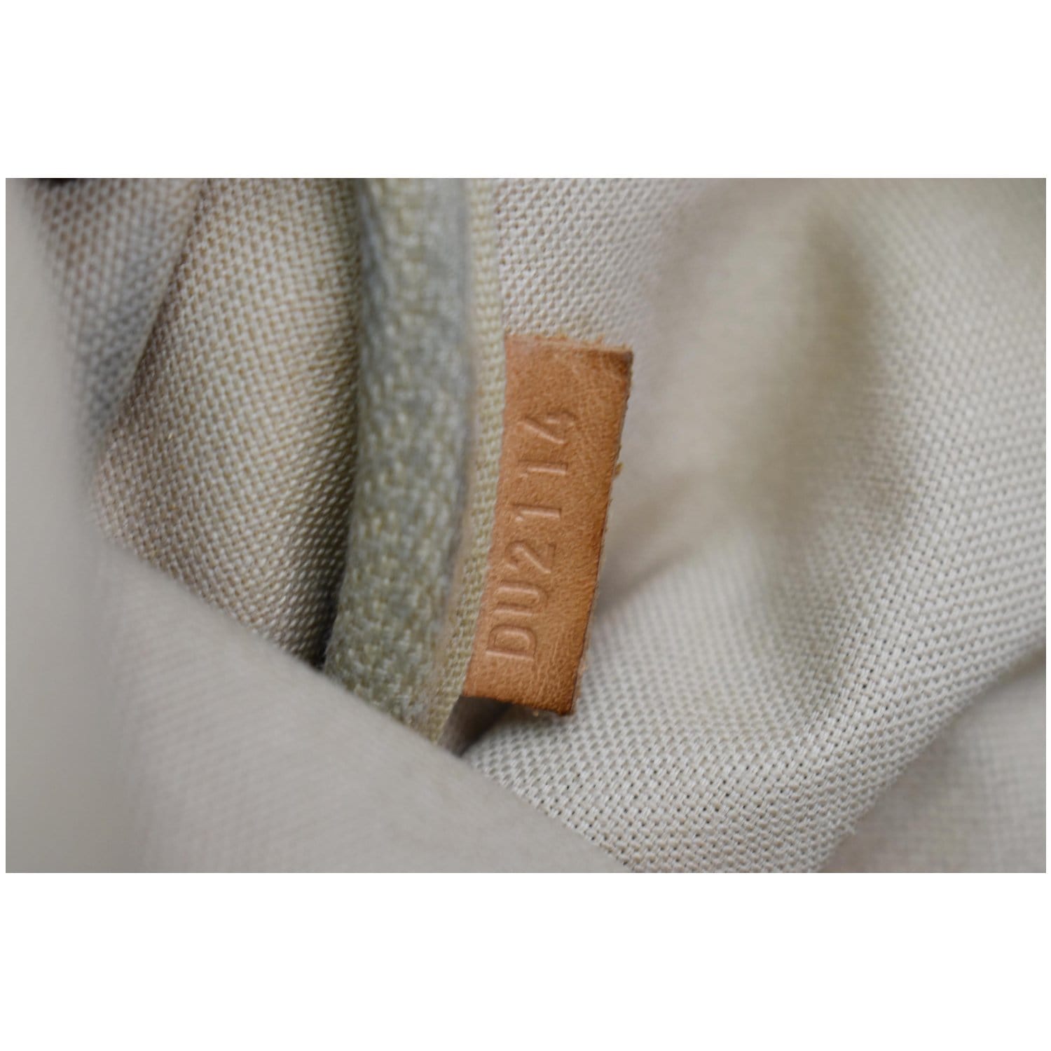 Louis Vuitton // 2017 Cream Damier Azur Favorite PM Crossbody Bag – VSP  Consignment