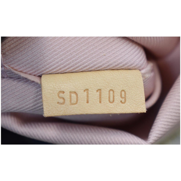 Louis Vuitton Lymington Damier Azur Shoulder Bag White lv code SD1109