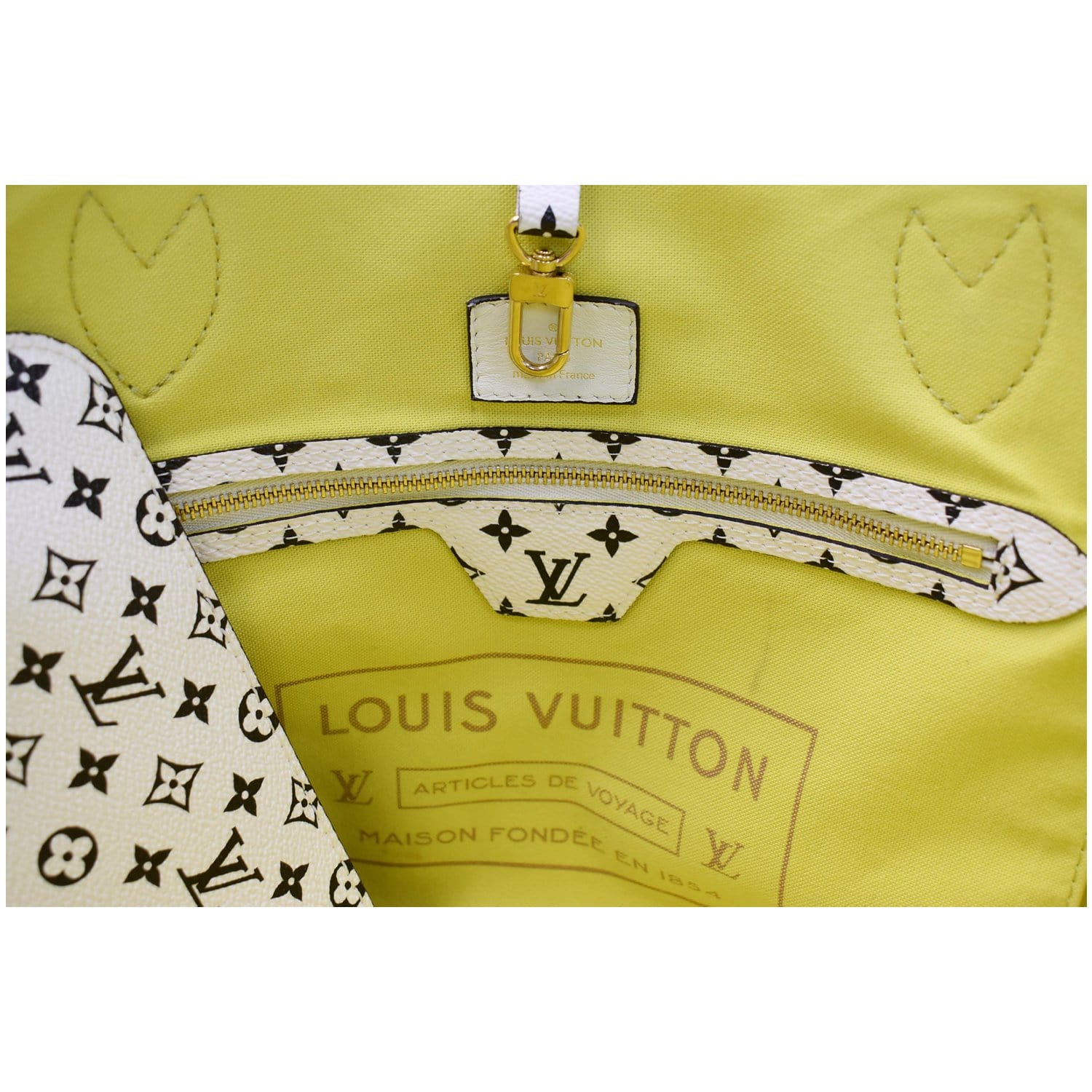 LOUIS VUITTON Neverfull MM Giant Monogram Shoulder Bag Green M44568