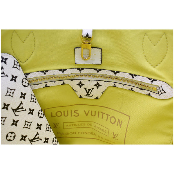 LOUIS VUITTON Giant Neverfull MM Monogram Canvas Shoulder Bag Multicolor