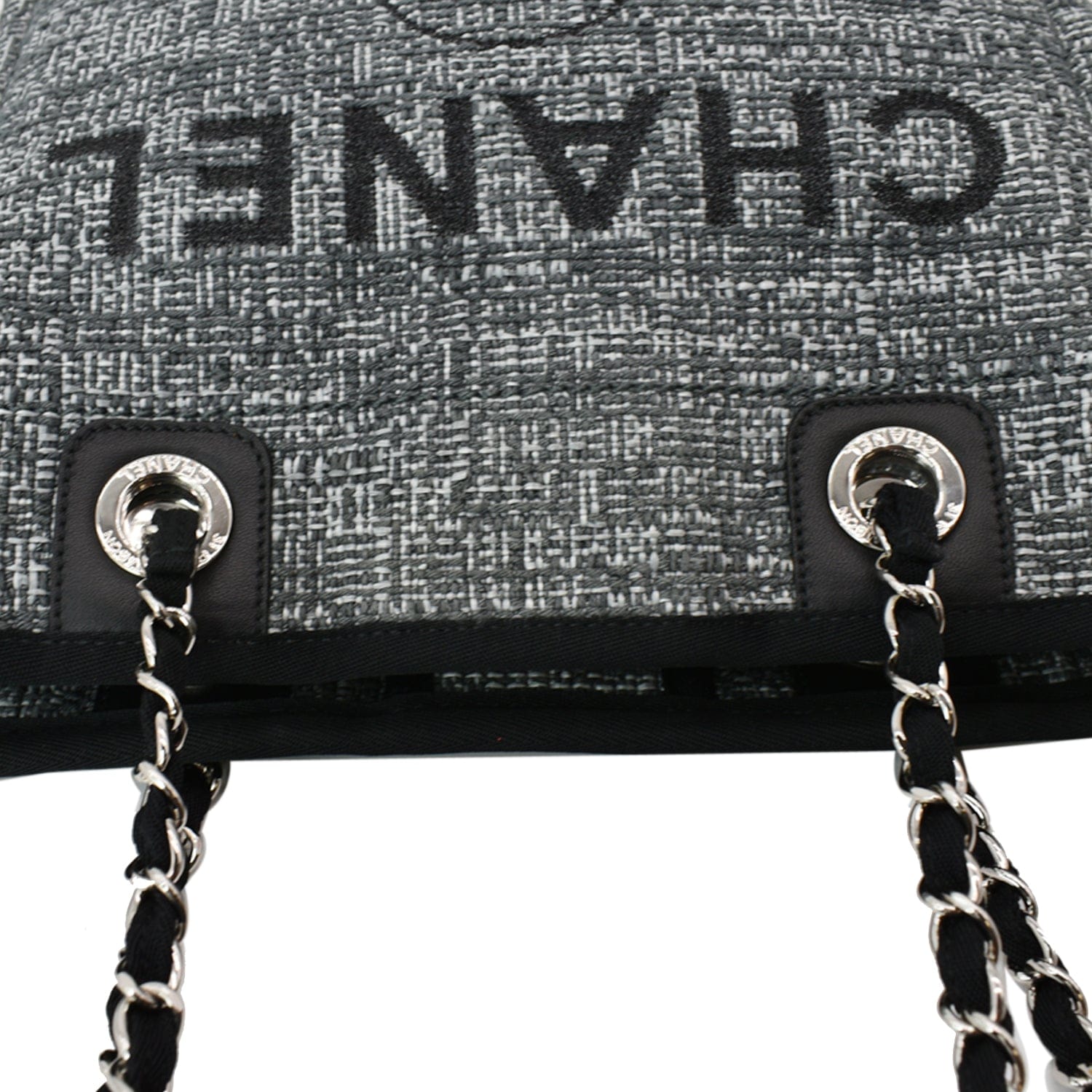 CHANEL Deauville Small Lurex Boucle Canvas Tote Bag Grey - Клатч