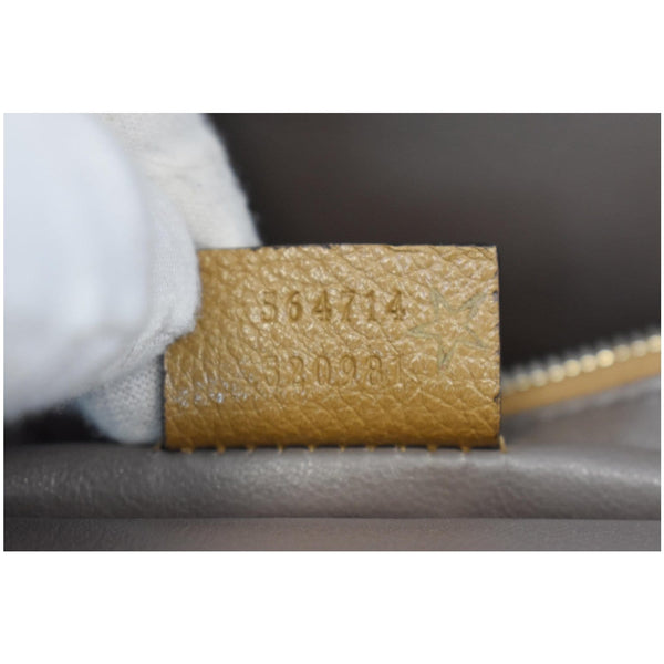 Gucci Medium Zumi Grainy Leather bag code tag