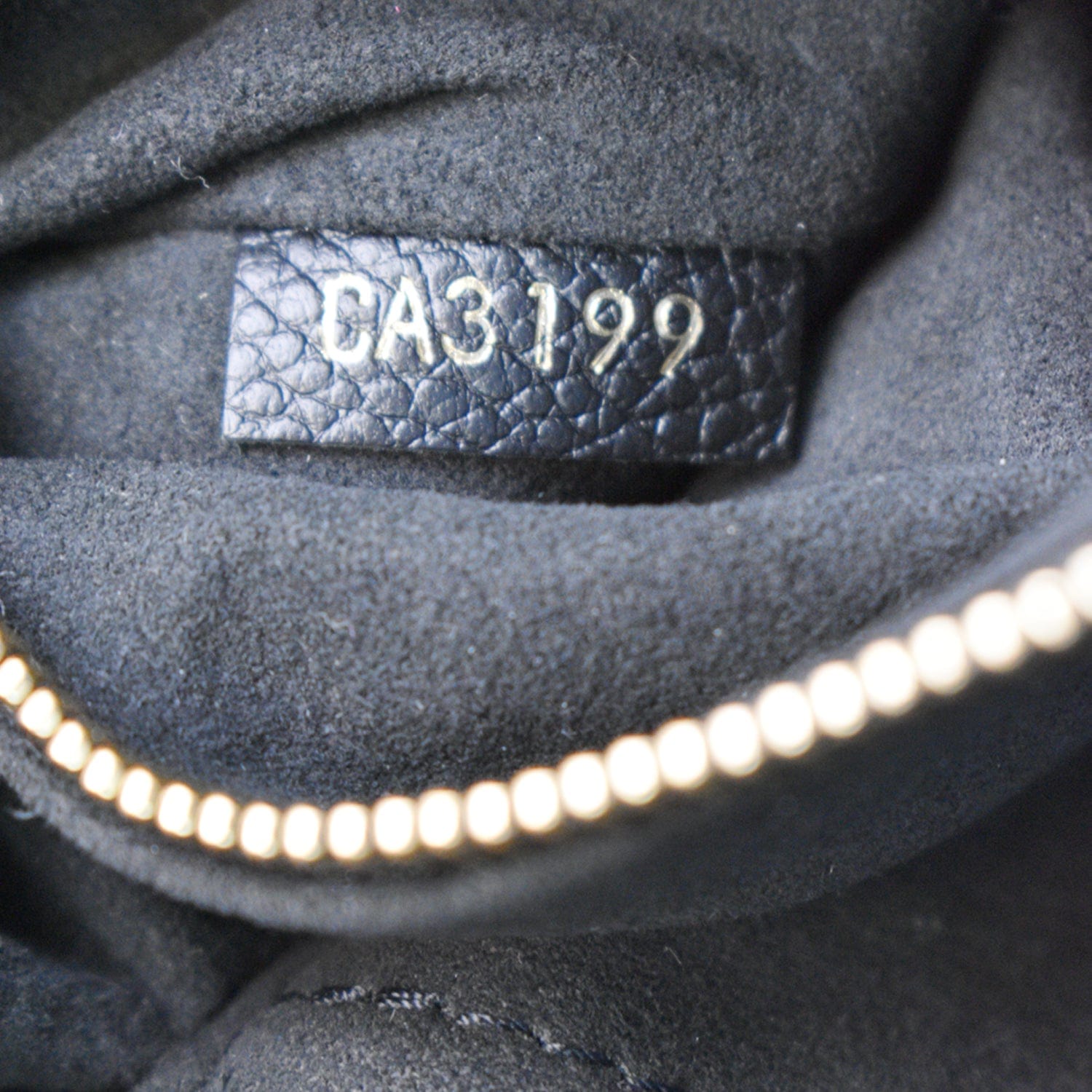 Saint placide cloth crossbody bag Louis Vuitton Burgundy in Cloth - 31278825