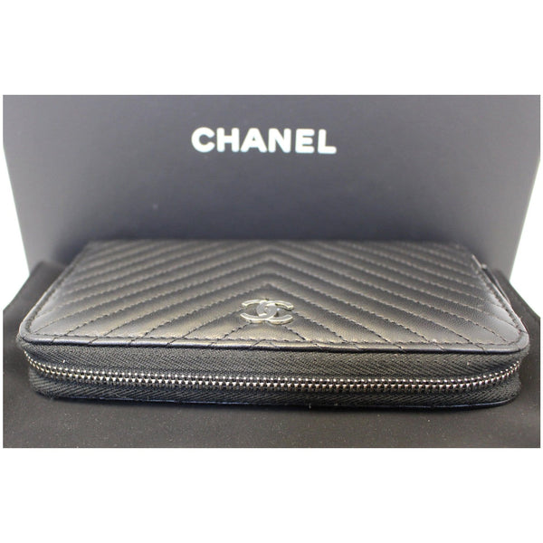 Chanel Wallet Lambskin Chevron Quilted Zip for women