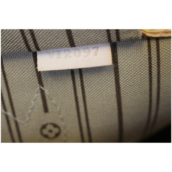 Louis Vuitton Neverfull MM Canvas Tote Shoulder Bag - interior