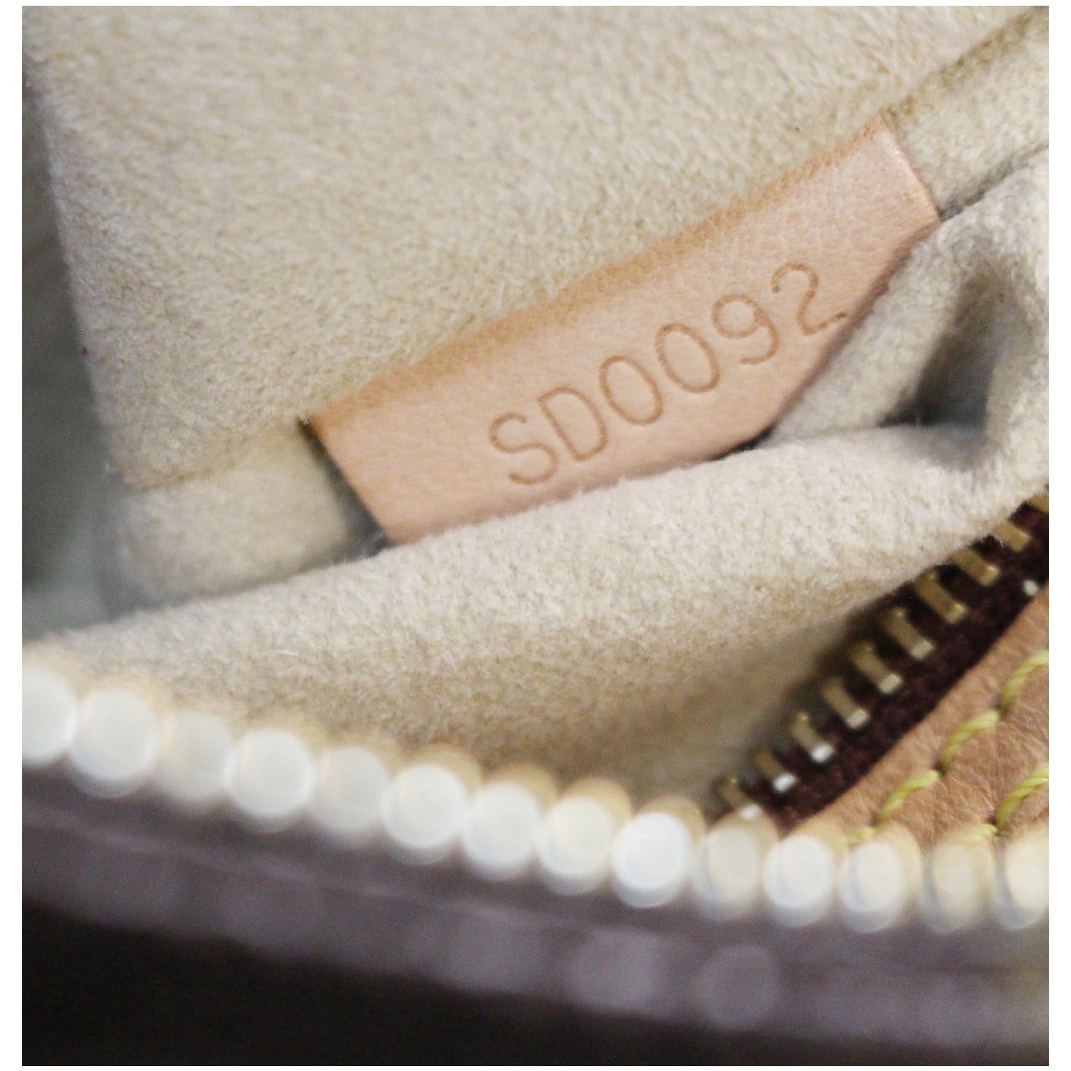 Looping cloth handbag Louis Vuitton Brown in Cloth - 32413885