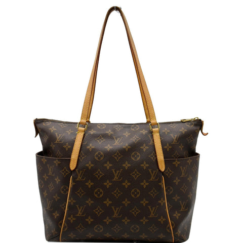 LOUIS VUITTON Totally MM Monogram Canvas Shoulder Bag Brown