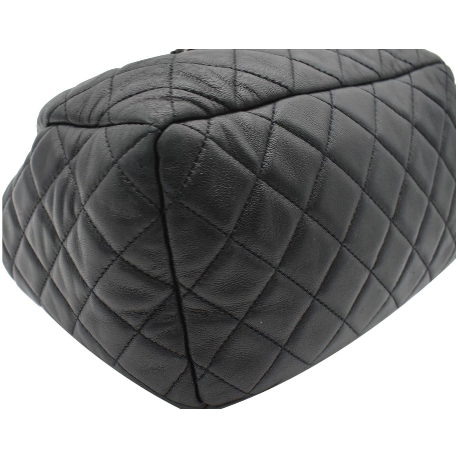 Vintage CHANEL black leather double envelop style flap shoulder