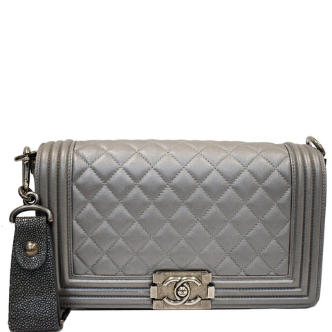CHANEL Boy Flap with Stingray Lambskin Leather Shoulder Bag Silver