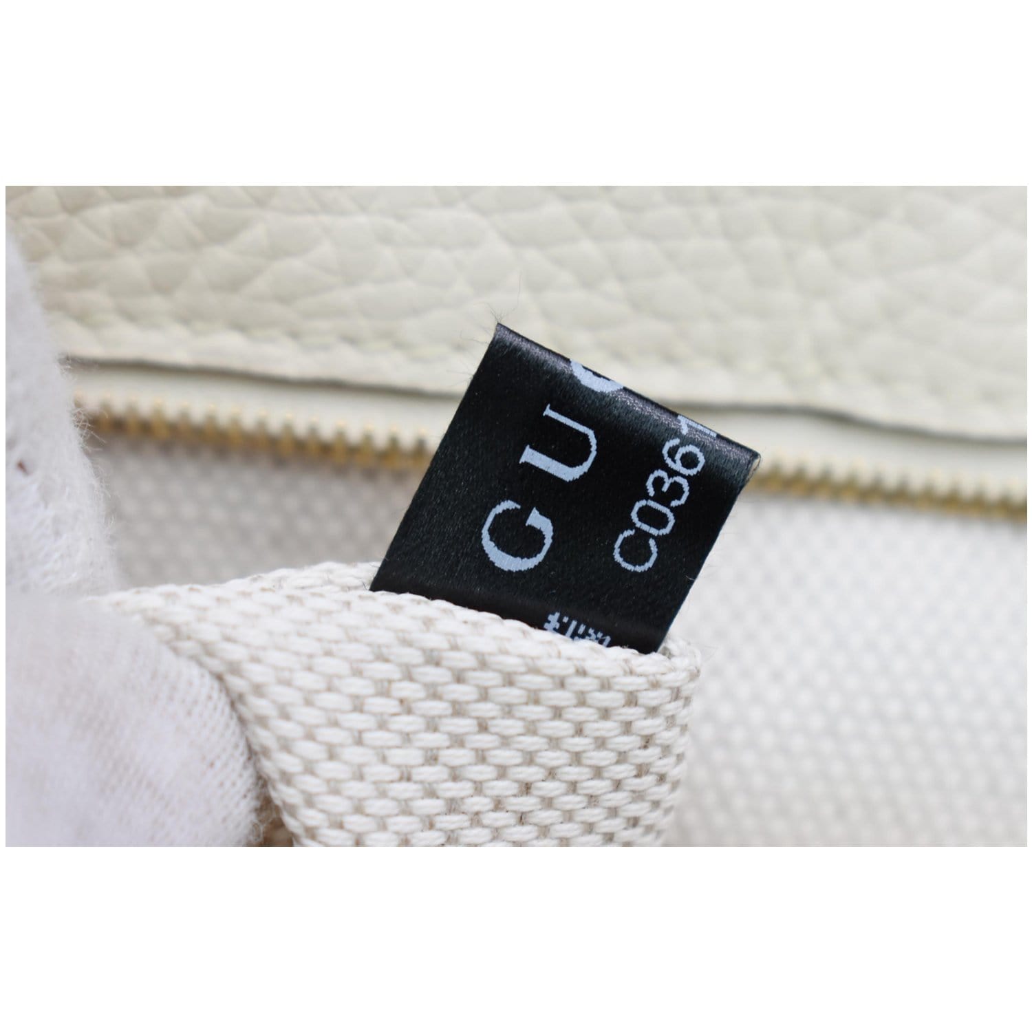GUCCI Soho Chain Flap Leather Crossbody Bag White 536224