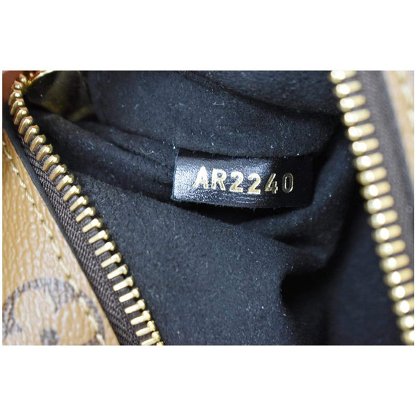 Louis Vuitton Metis Pochette Reverse Monogram Canvas Bag - code 