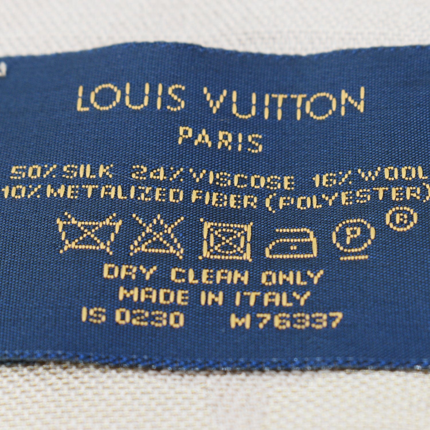 Châle monogram scarf Louis Vuitton Beige in Other - 34844176