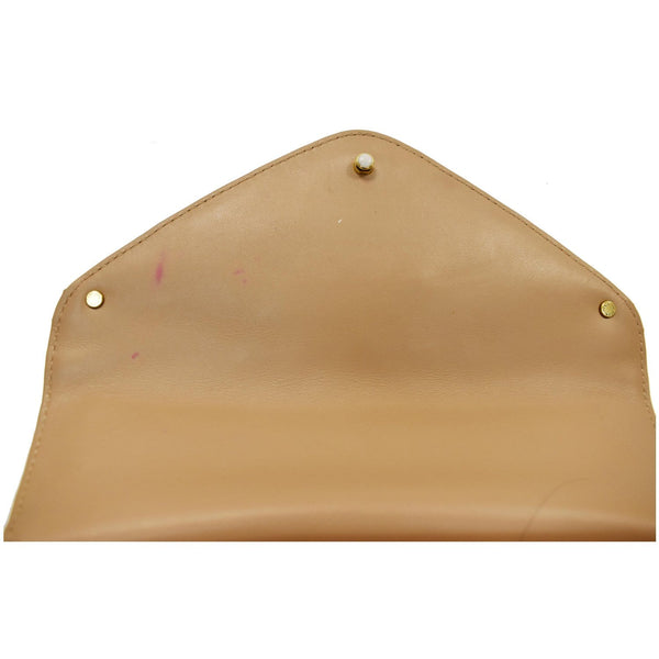 Louis Vuitton New Wave Chain MM Calfskin Leather Bag - closure lid
