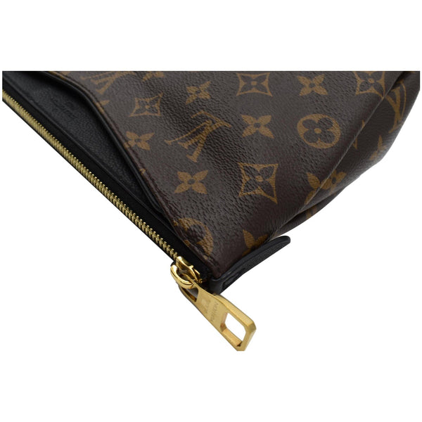 LOUIS VUITTON Pallas Beauty Case Monogram Canvas Pouch Noir