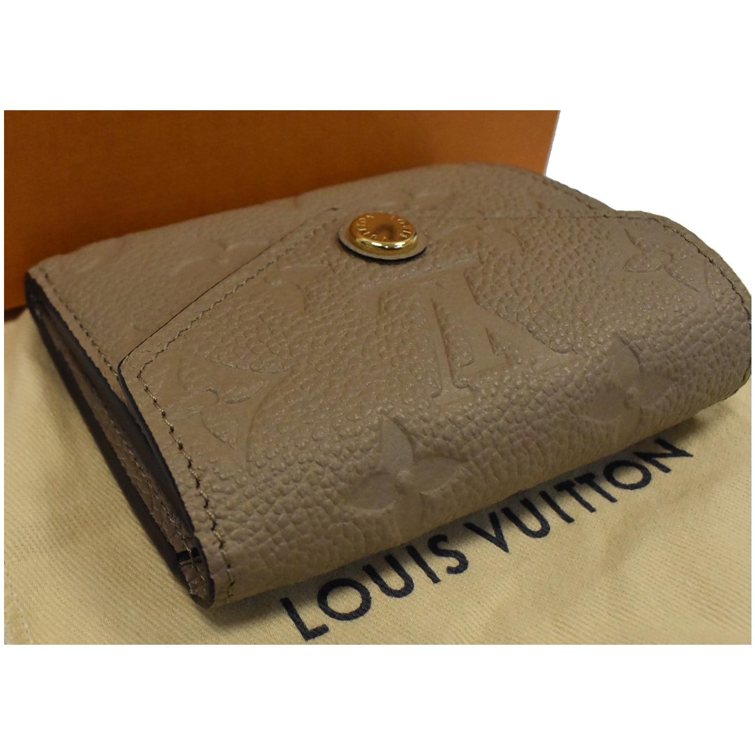 Louis Vuitton® Wallet On Chain Ivy Bicolore Tourterelle Creme