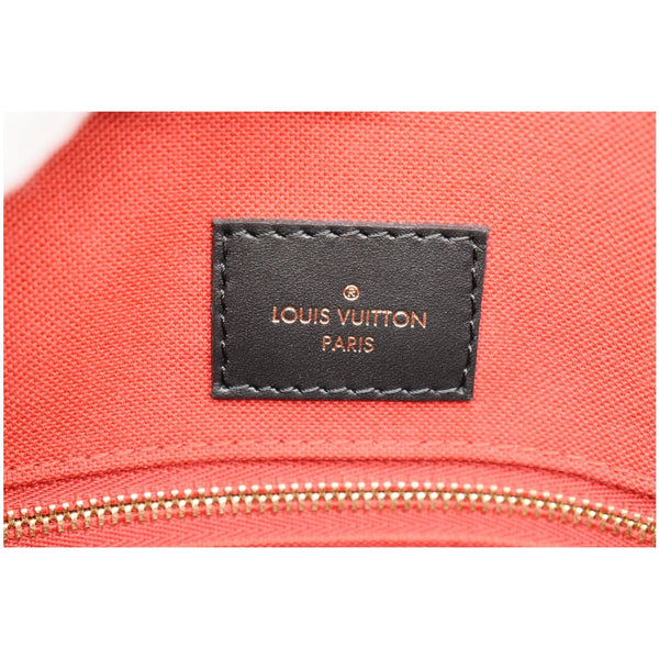 LOUIS VUITTON Onthego GM Giant Monogram Canvas Tote Shoulder Bag Brown