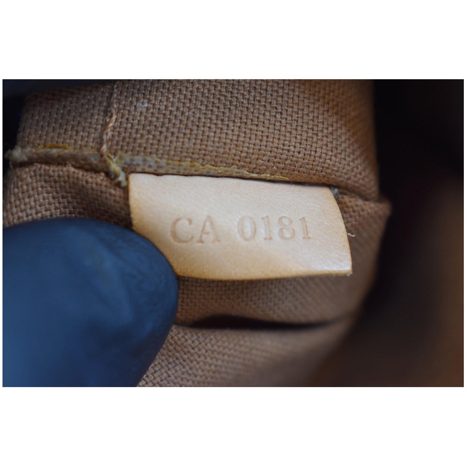 Louis Vuitton 2011 Pre-owned Monogram Odeon PM Crossbody Bag - Brown