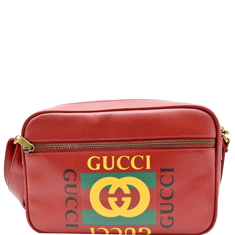 GUCCI Logo Pebbled Leather Shoulder Bag Hibiscus Red 523589