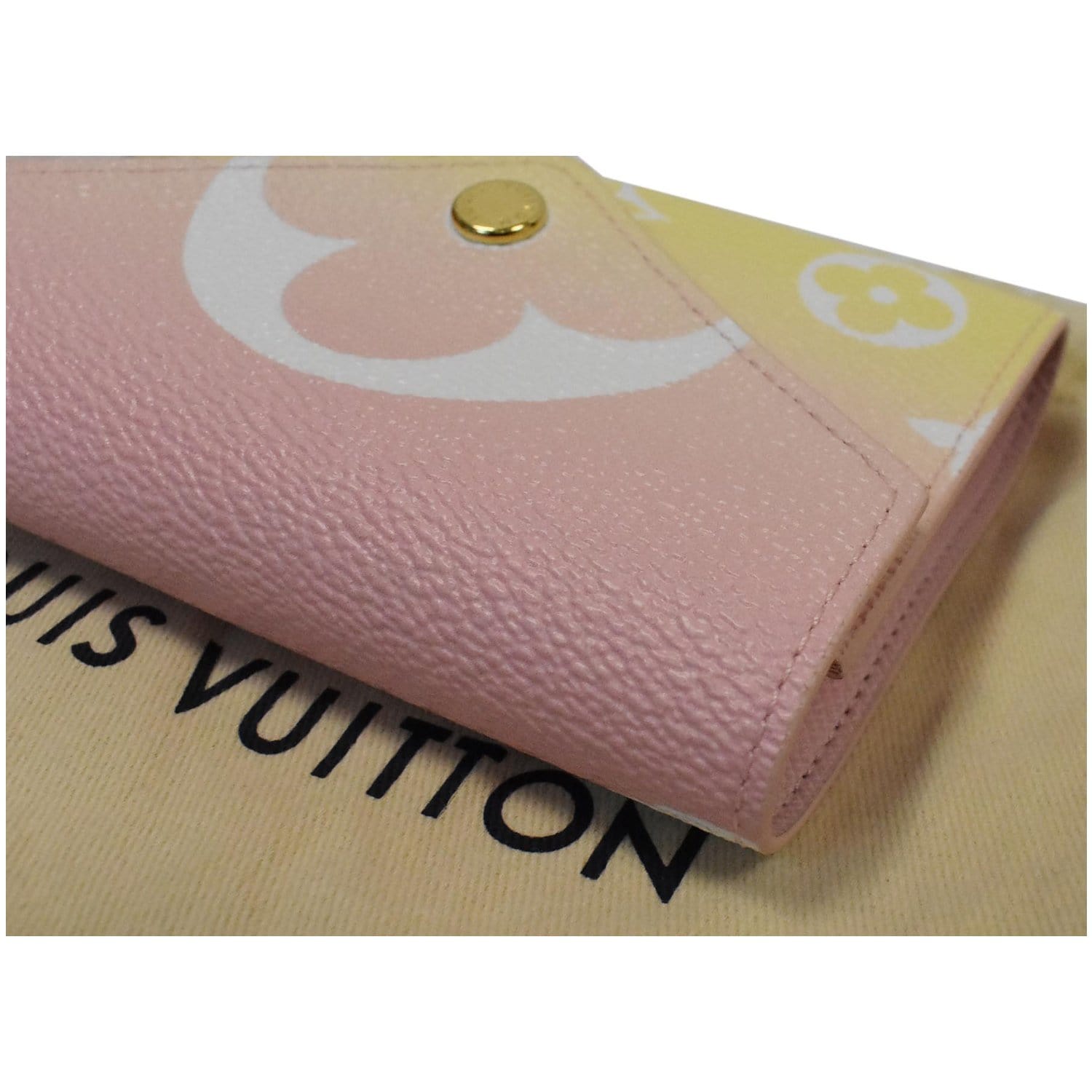 louis-vuitton wallet pink