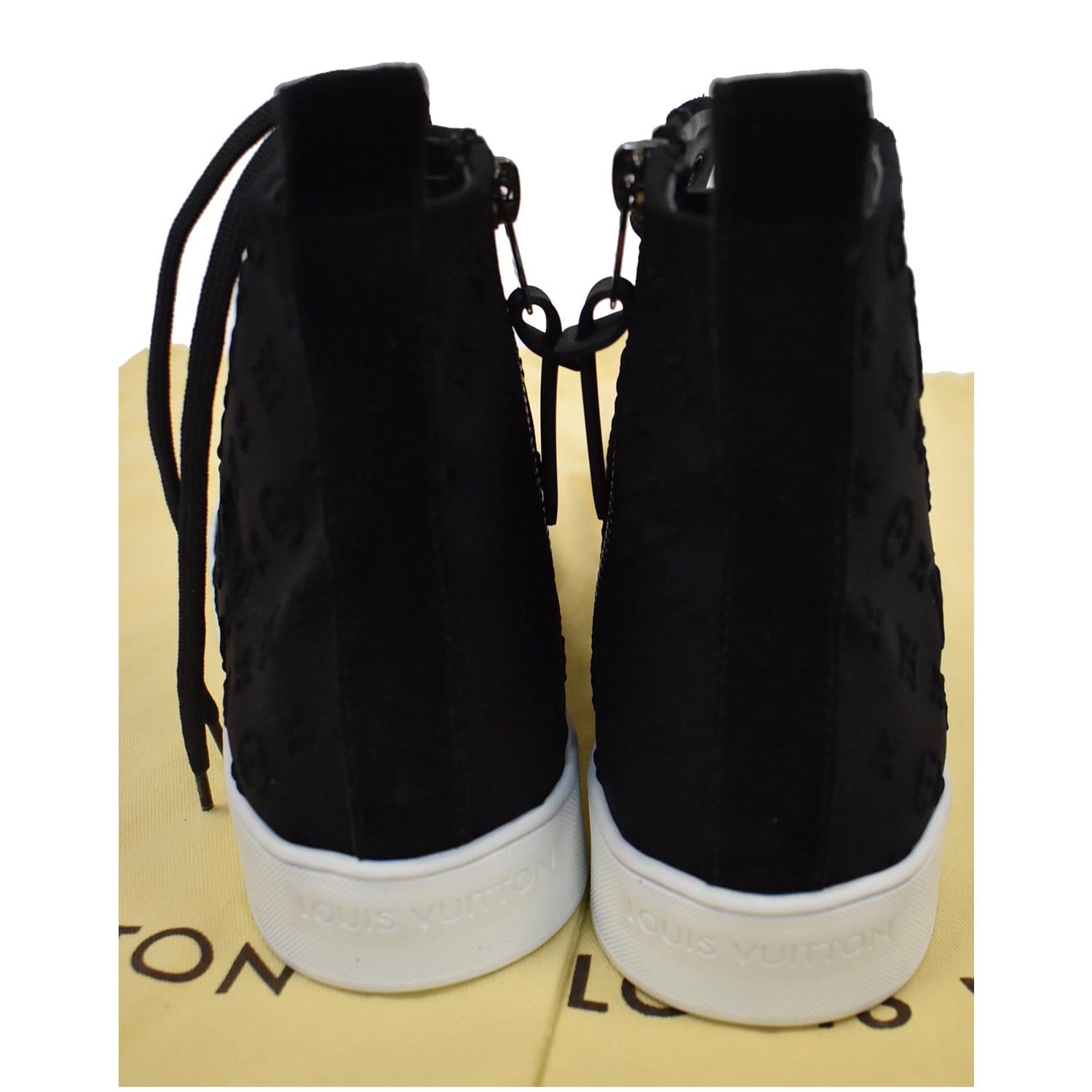 Louis Vuitton tops(Black)