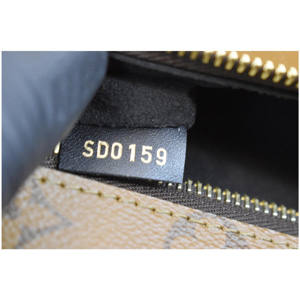Louis Vuitton Metis Pochette Reverse Monogram Tote Bag code SD0159