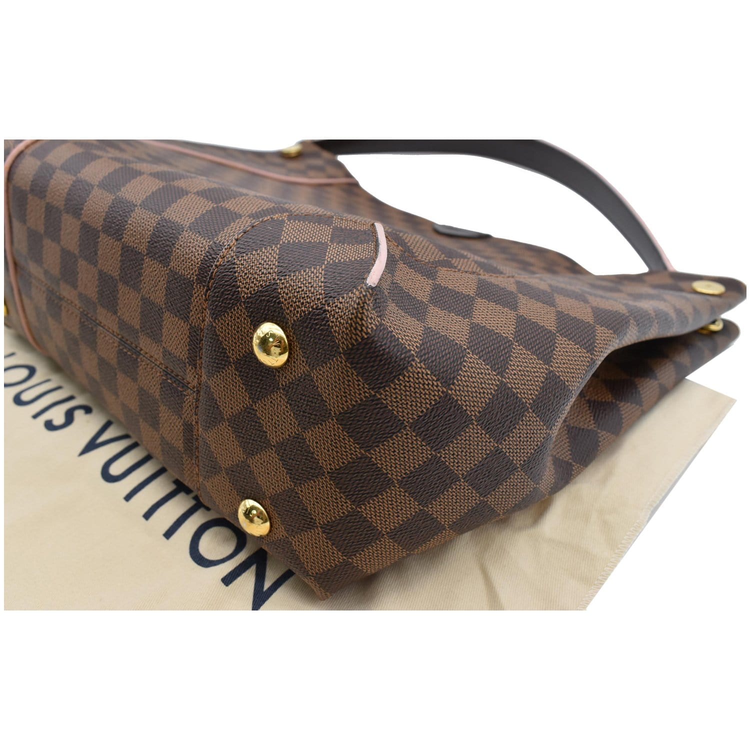 LV CAISSA HOBO $1595 full payment $1650 w/payment plan 🔥DM FOR